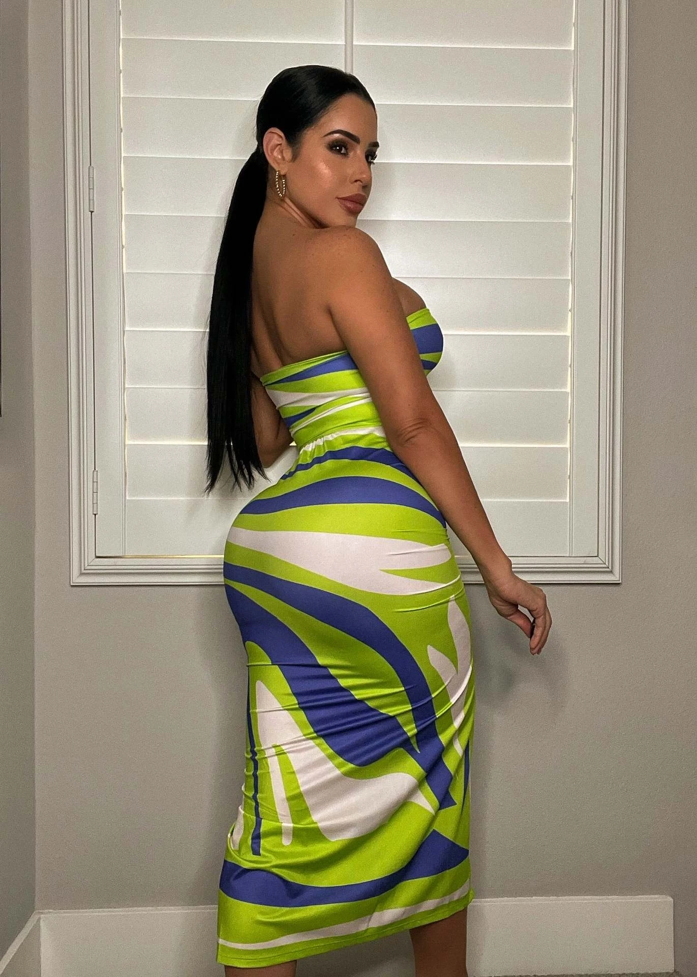 Sexy Wrap Chest Top And Split Hem Skirt Set - Image 2