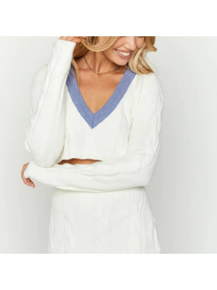 V Neck Crop Top And Skirt Women's Set - Image 3