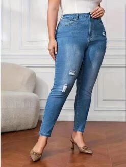 Ripped Mid-rise Pencil Jeans