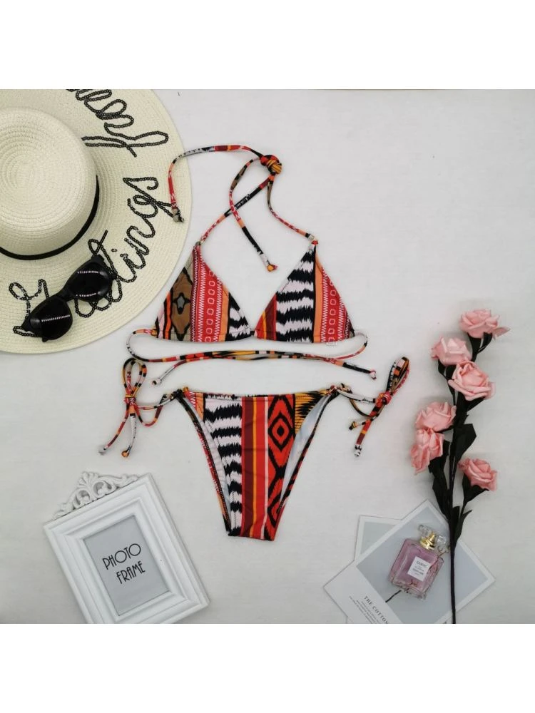 Colorblock Halter Backless Bikinis - Image 7