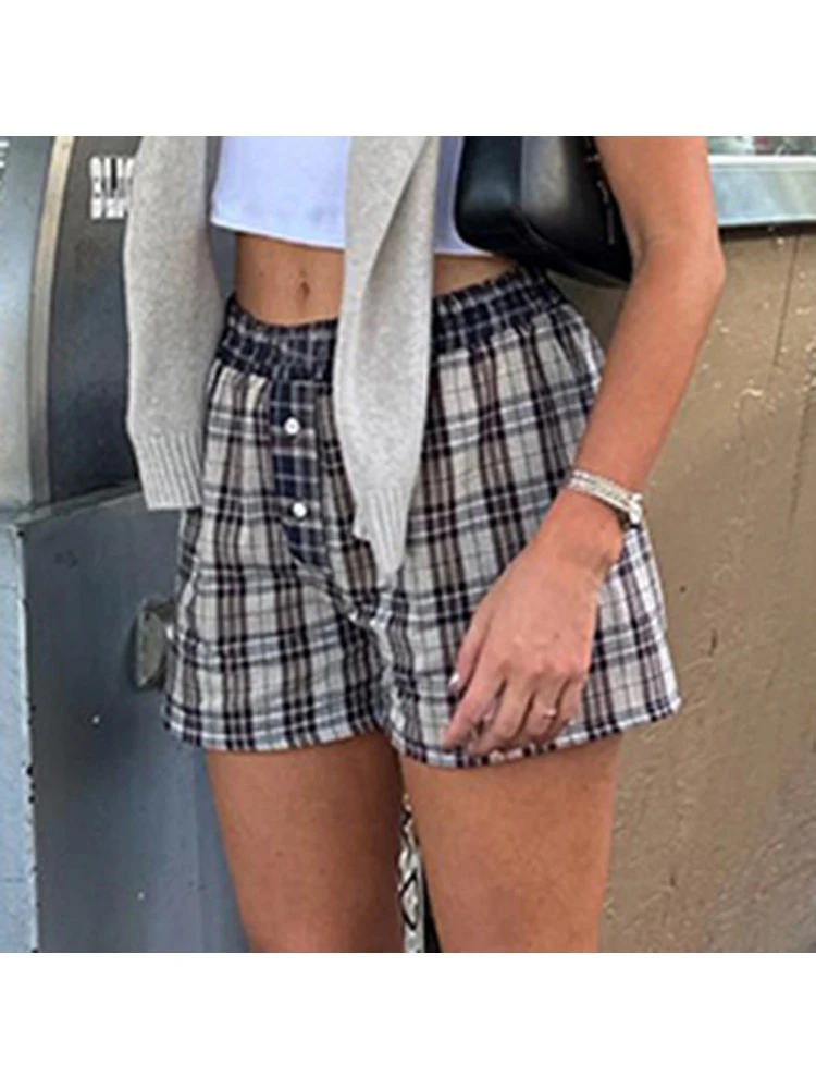 Colorblock Plaid Low Rise Loose Shorts - Image 3