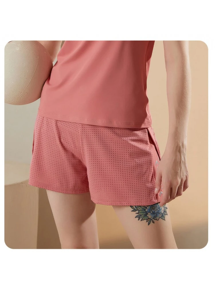 Solid Color Mid-rise Loose Yoga Short - Image 3